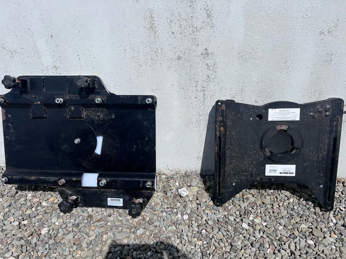 VW T5/6 double swivel base and single drivers swiv - Image 1
