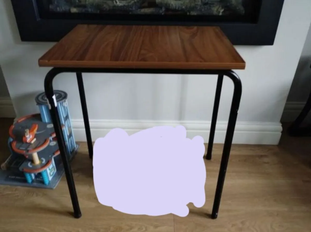 Desk - Image 2