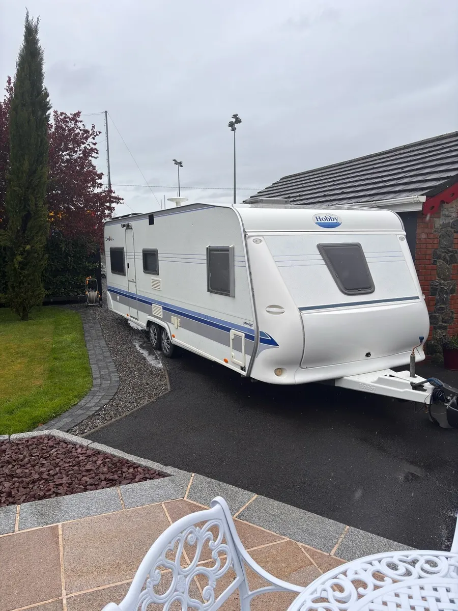 HOBBY PRESTIGE 650 SOLAR POWERED - Image 1