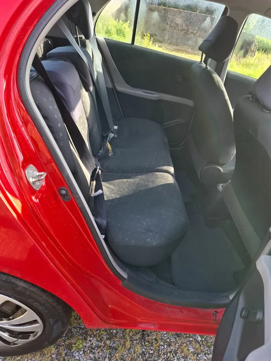 Toyota Yaris 2007 - Image 3