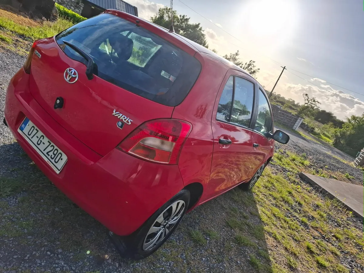 Toyota Yaris 2007 - Image 4