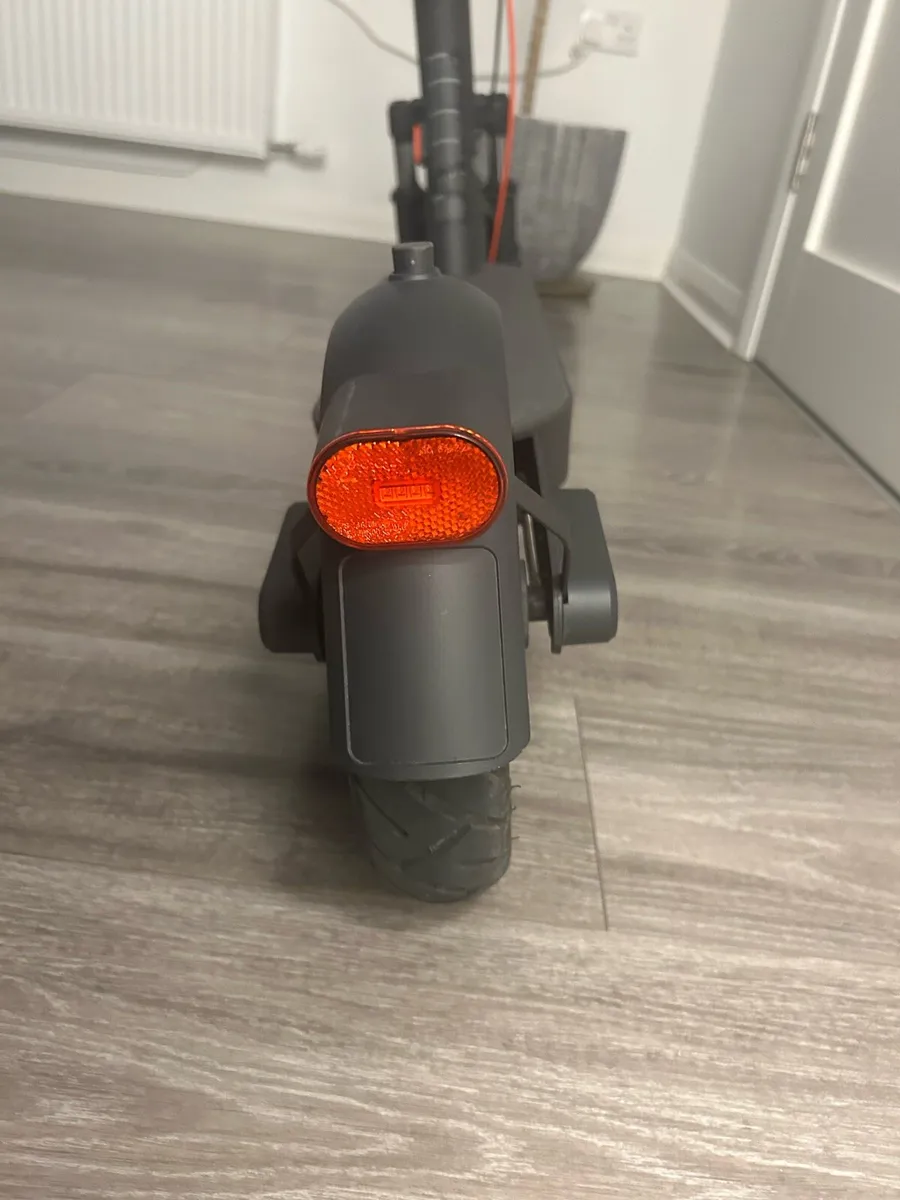 Electric scooter - Image 2