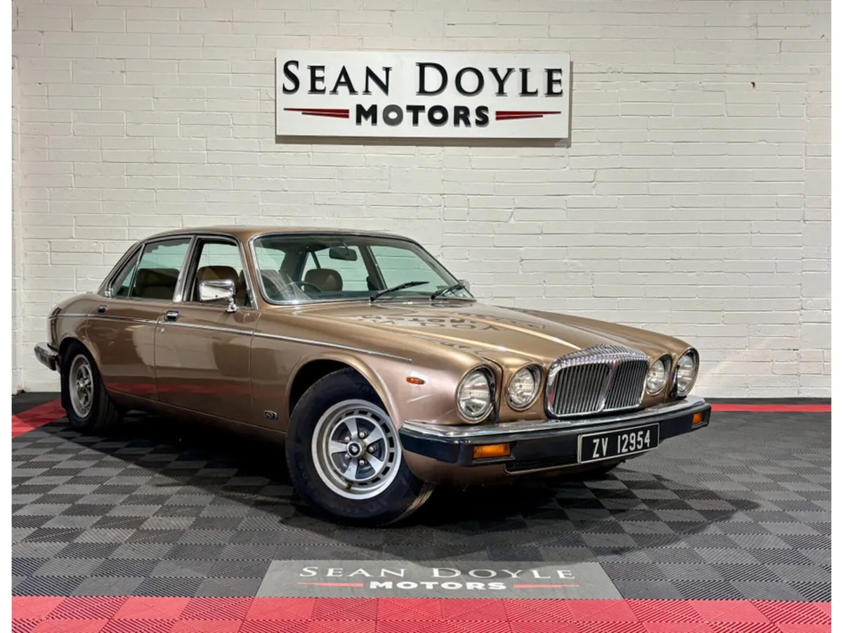 Daimler Other 5.3 V12 AUTO - Image 2