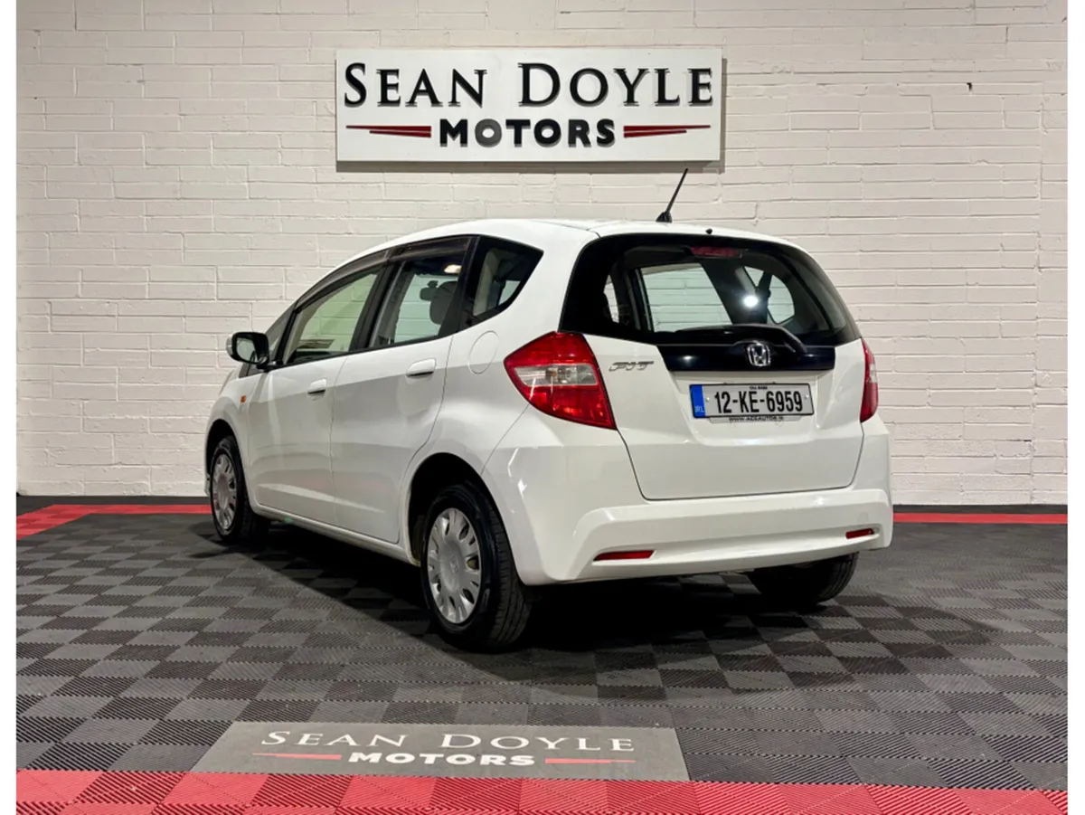 Honda Fit 1.3 Petrol 5DR AUTO - Image 3