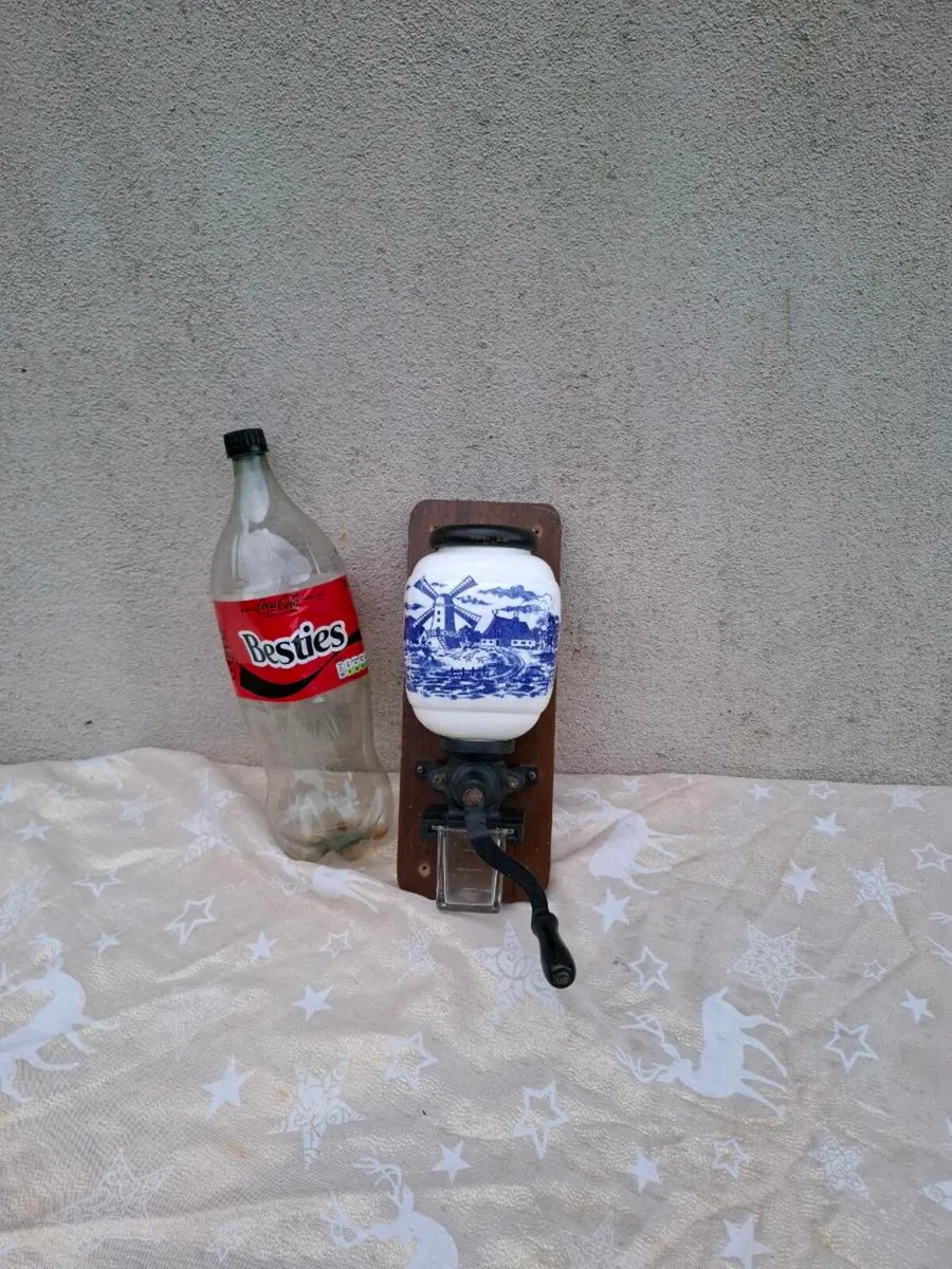 Wall coffee grinder postage possible