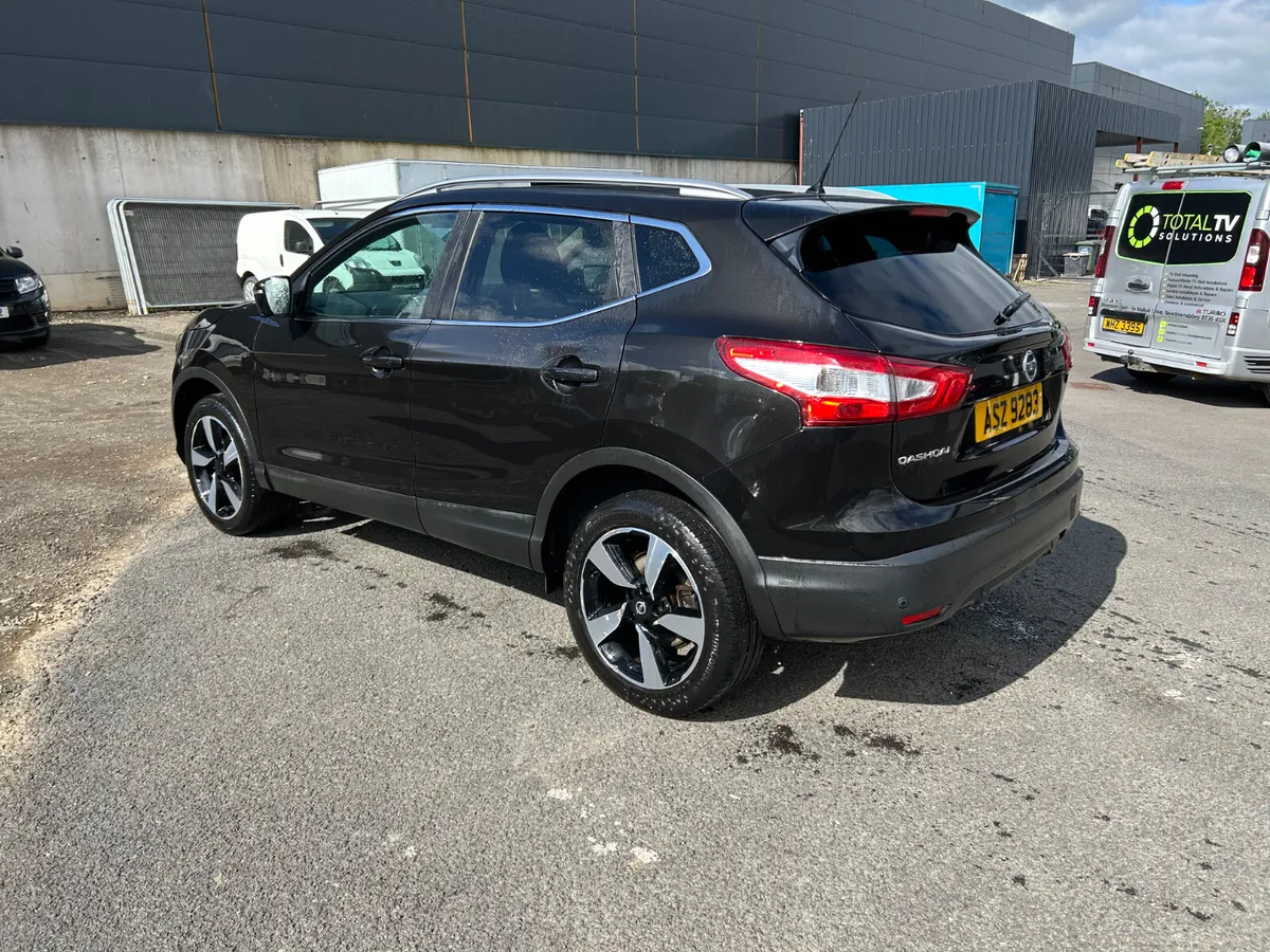 2017 Nissan Qashqai 1.6dci automatic - Image 3