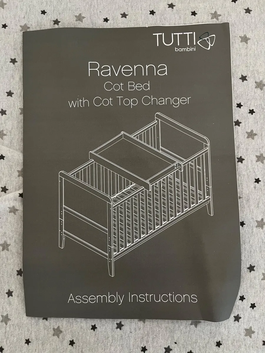Tutti Bambini Cot bed with mattress and changer - Image 2