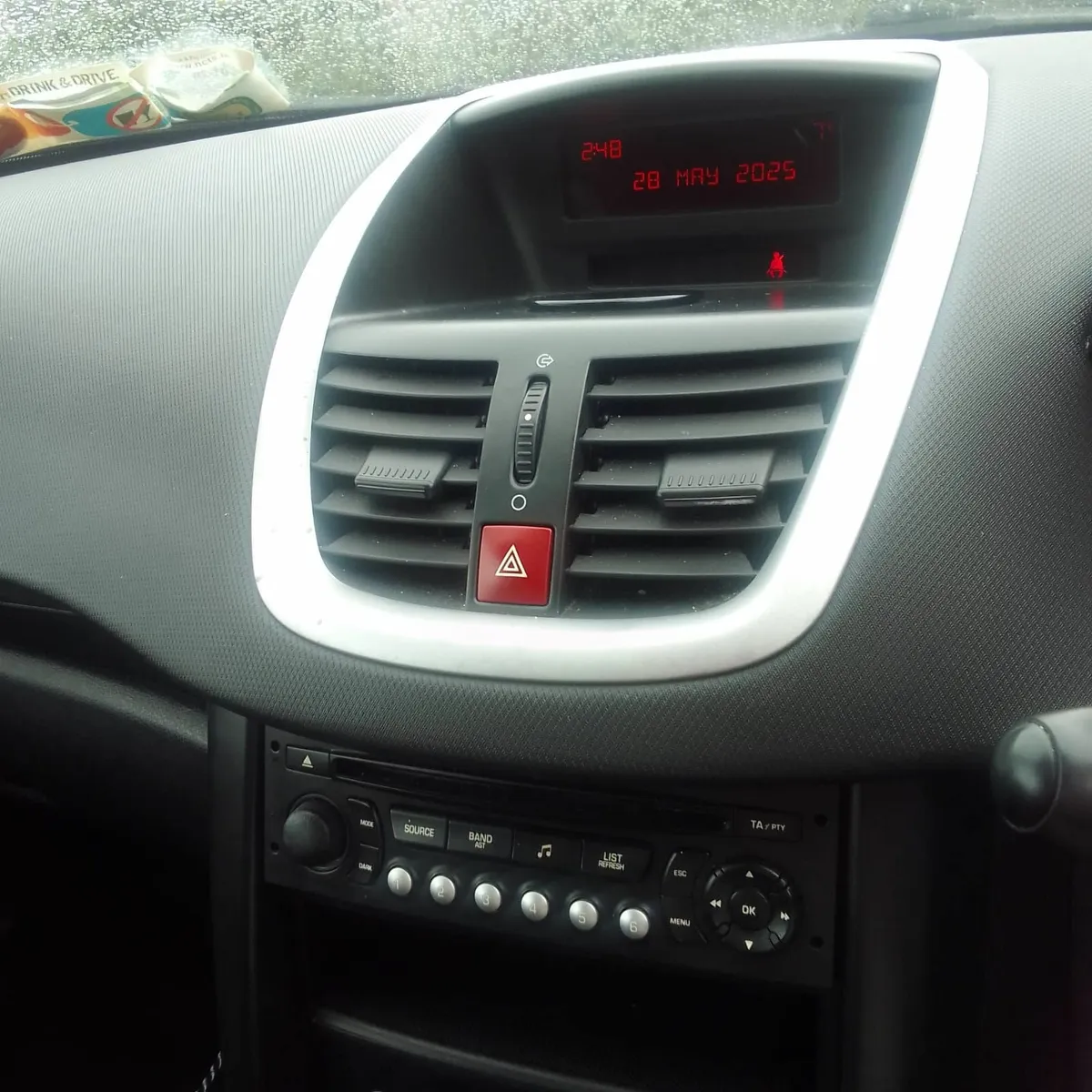 Peugeot 207 2008 - Image 1