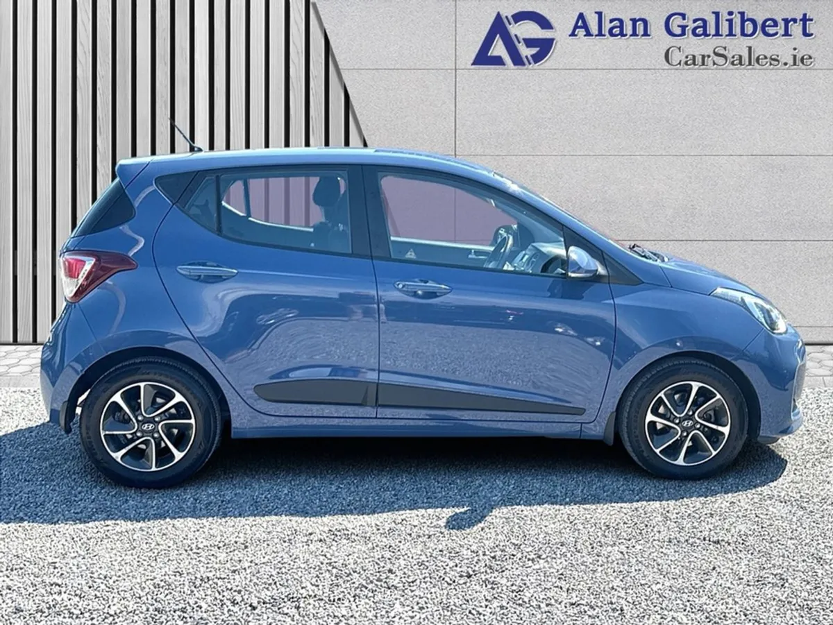 Hyundai i10 1.0 Prtrol Deluxe  43 per Week - Image 3