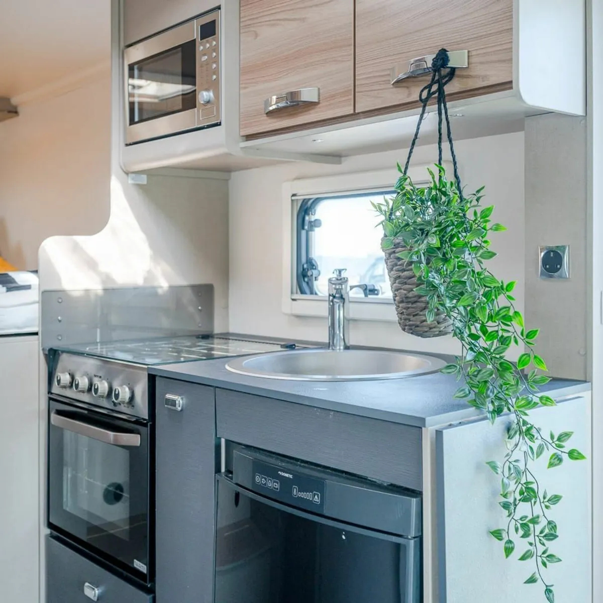 Motorhome - Image 4