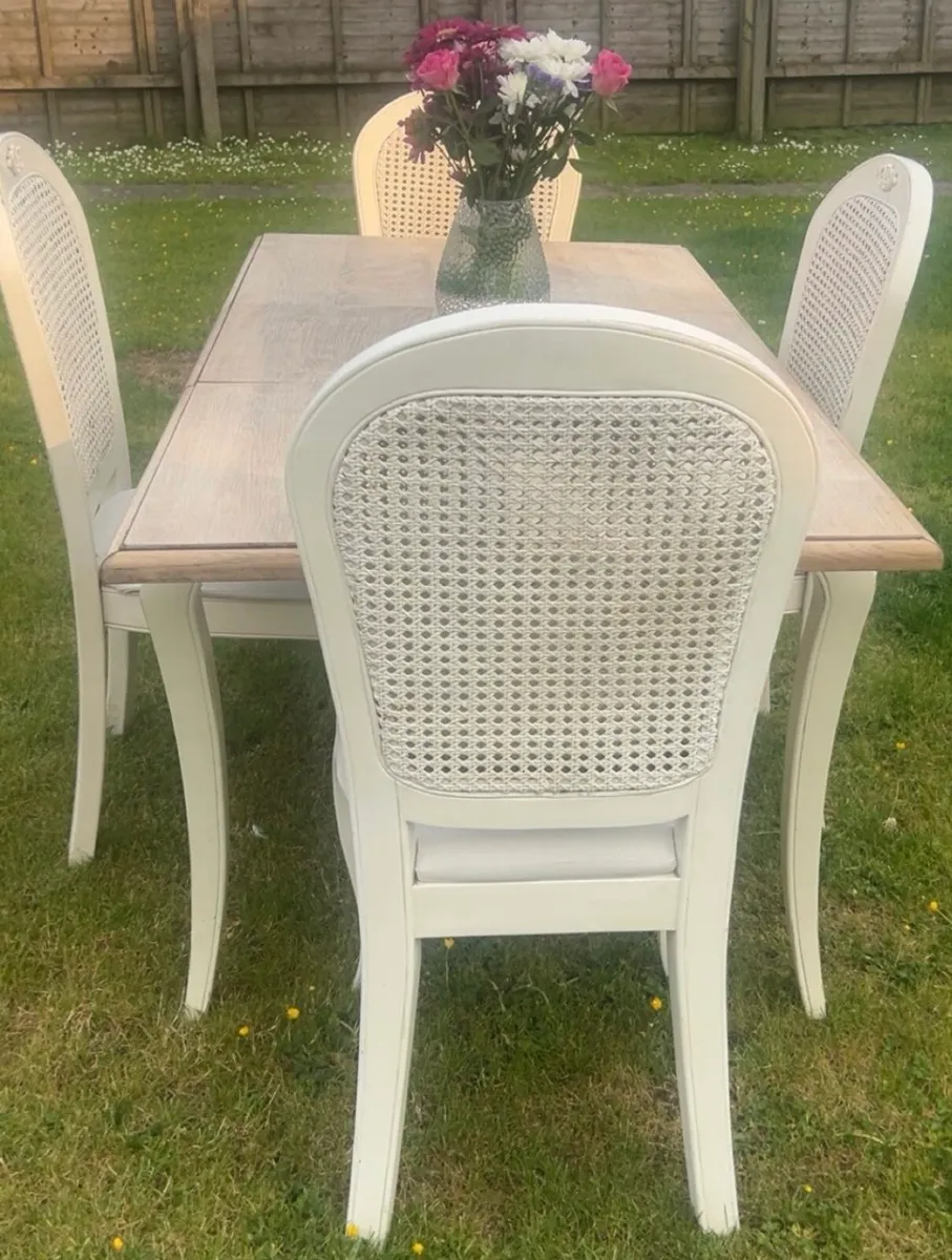 Dining table and 4 chairs - Image 2