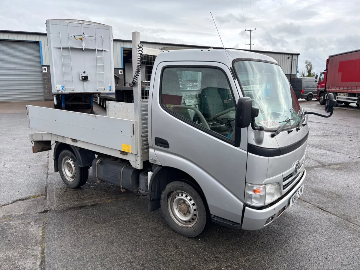2010 Toyota Dyna drop side pickup  59 k miles - Image 1