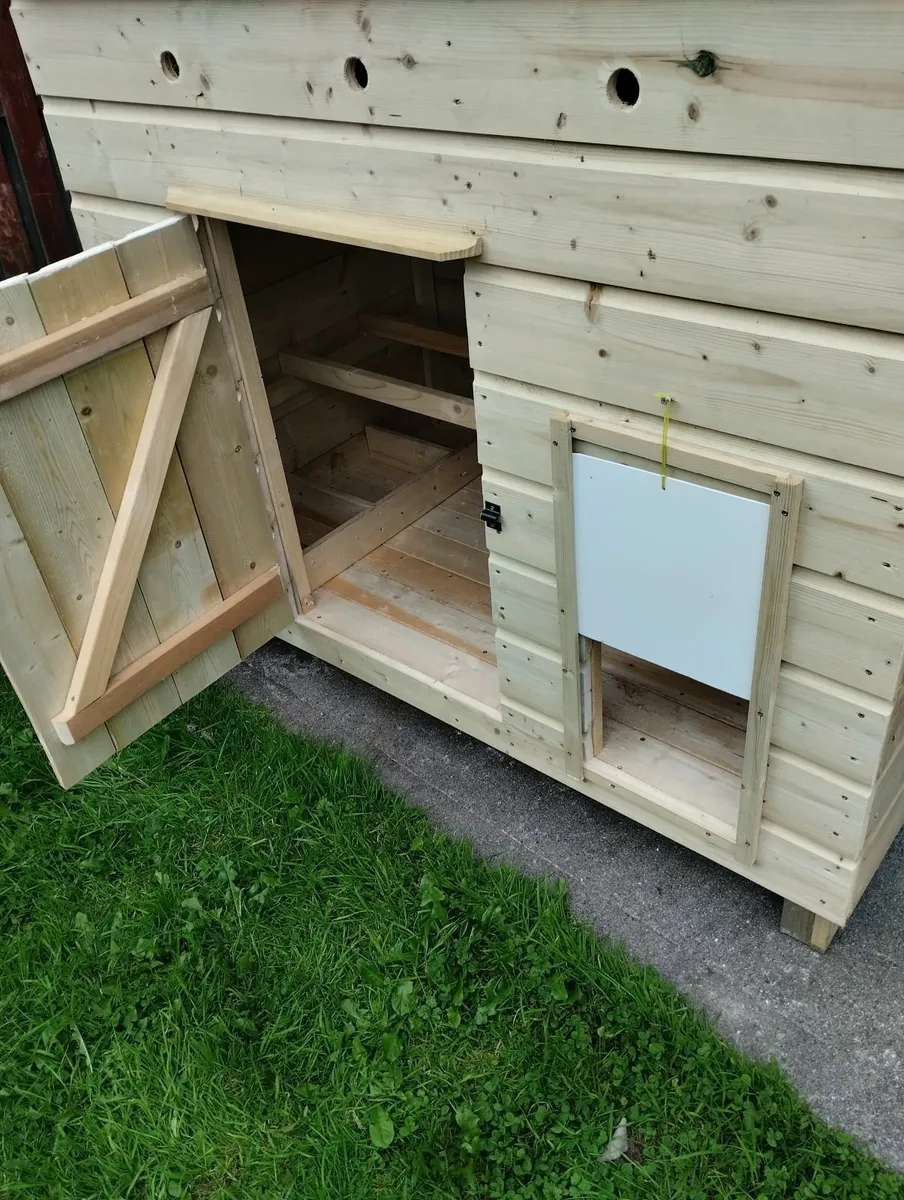 Chicken coop - Image 1