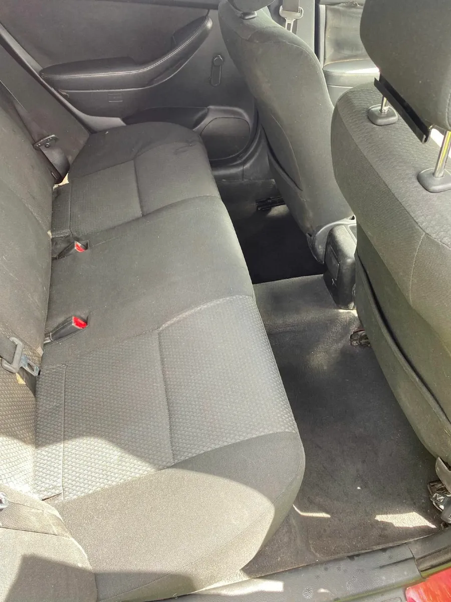 Toyota Avensis 2006 - Image 4