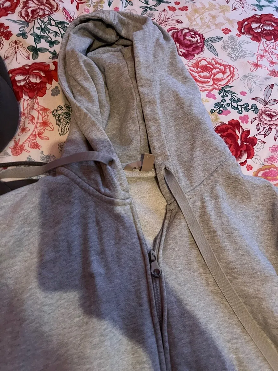 Three H&M hoodies - Image 3