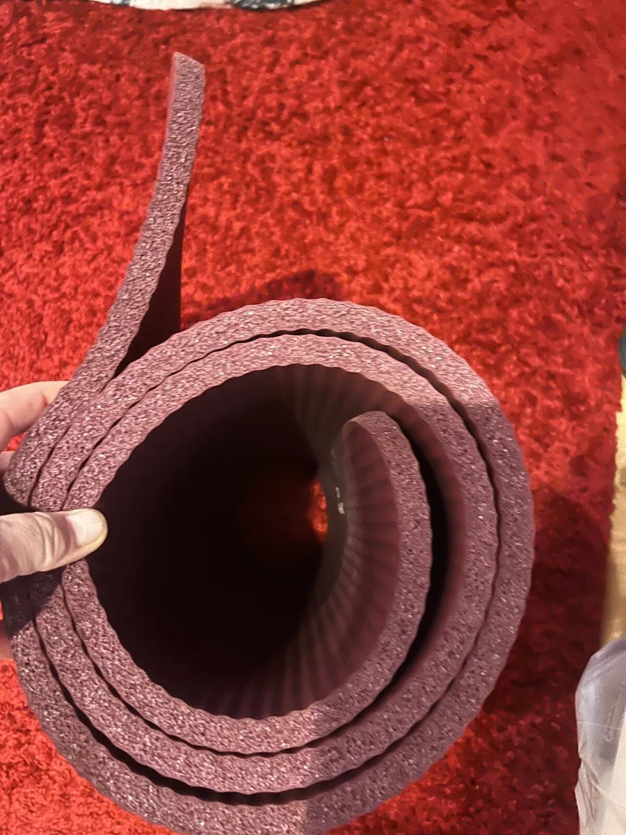 Decathlon yoga matt - Image 2