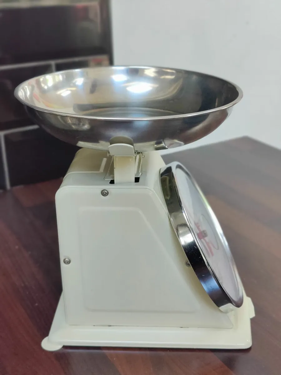 Vintage kitchen scale - Image 2