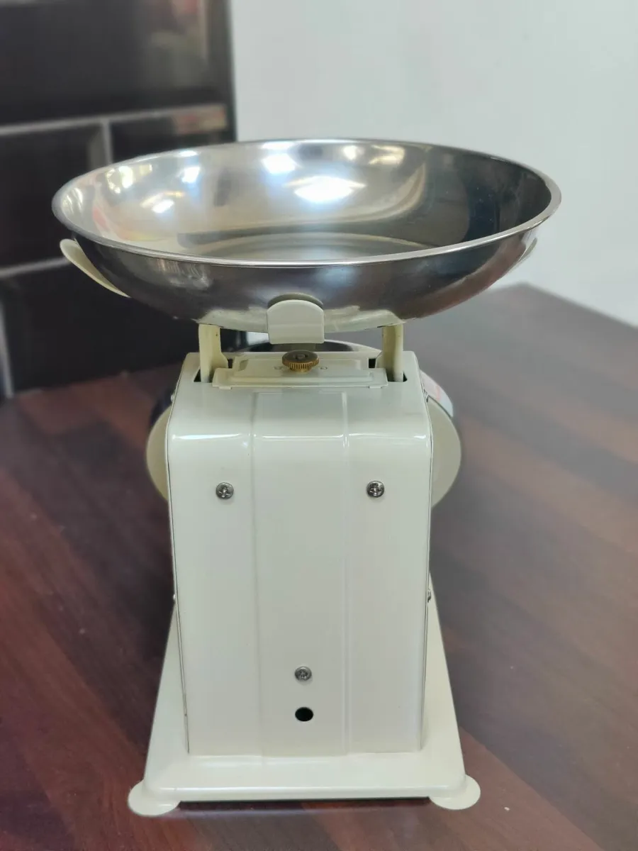 Vintage kitchen scale - Image 3