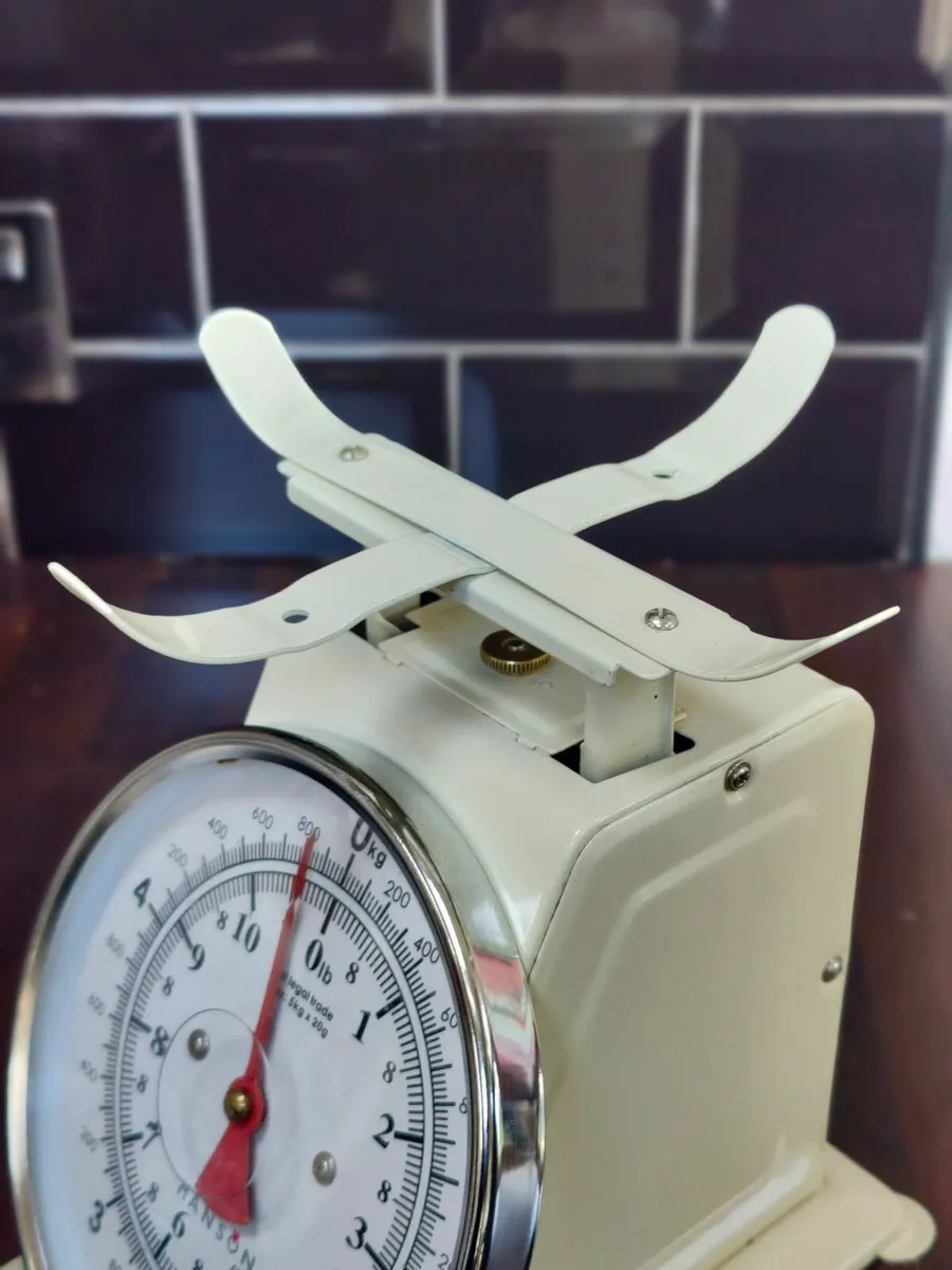 Vintage kitchen scale - Image 4