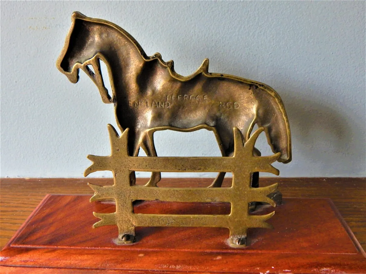 Peerage brand Brass Equestrian Figurine - Image 4