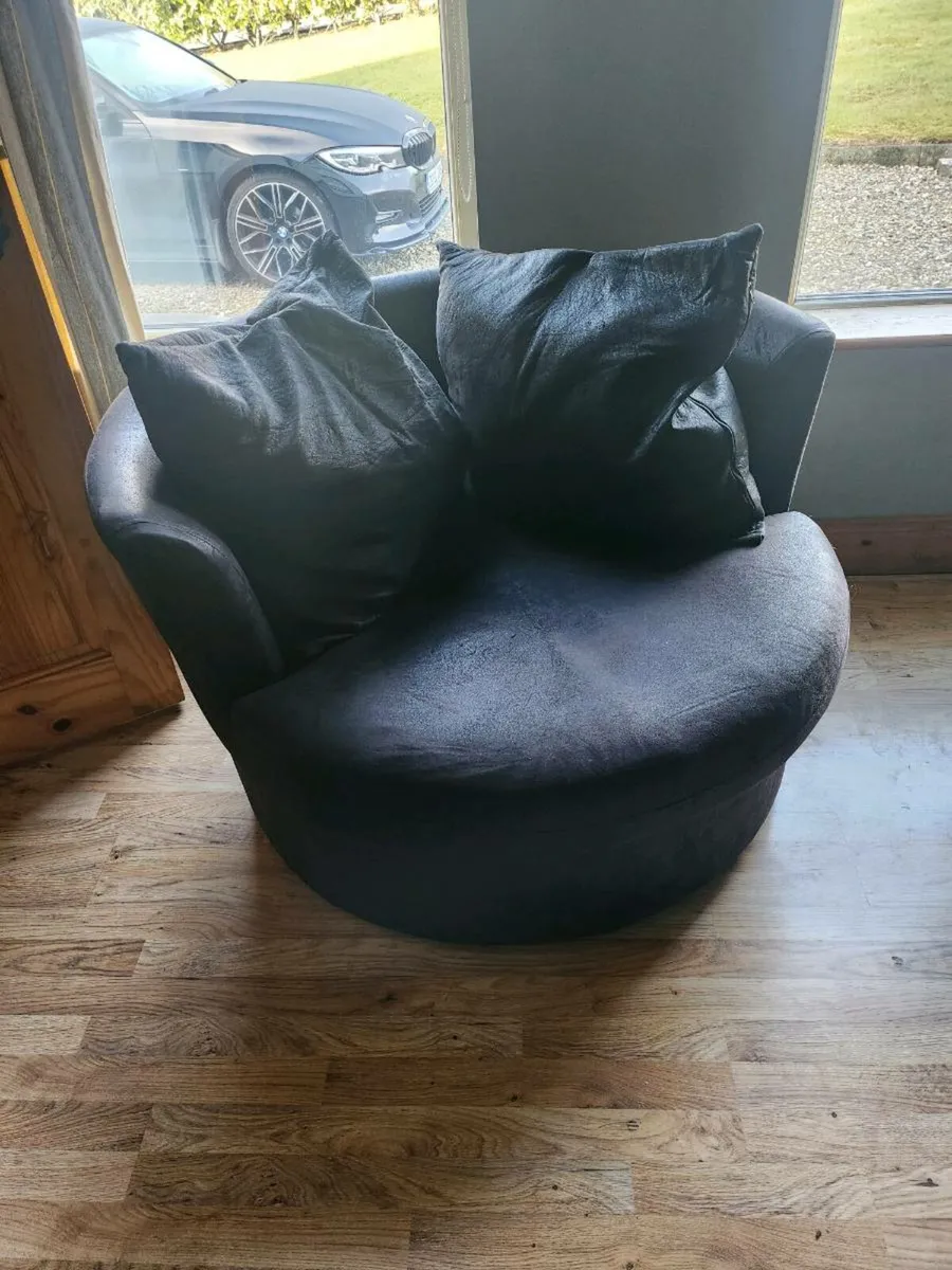 Cuddle chair
