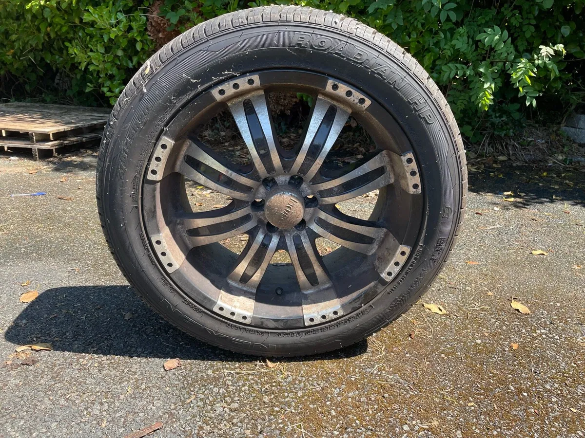 Alloy wheels - Image 1