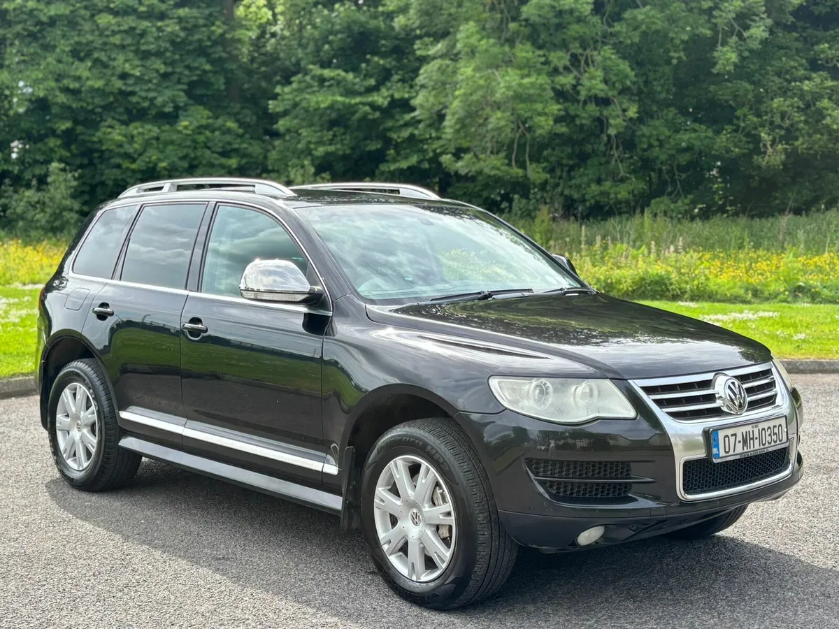 Touareg 3.0Tdi crewcab 5 seats - Image 1