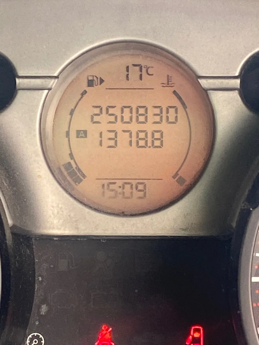 Nissan Qashqai 2009 - Image 1