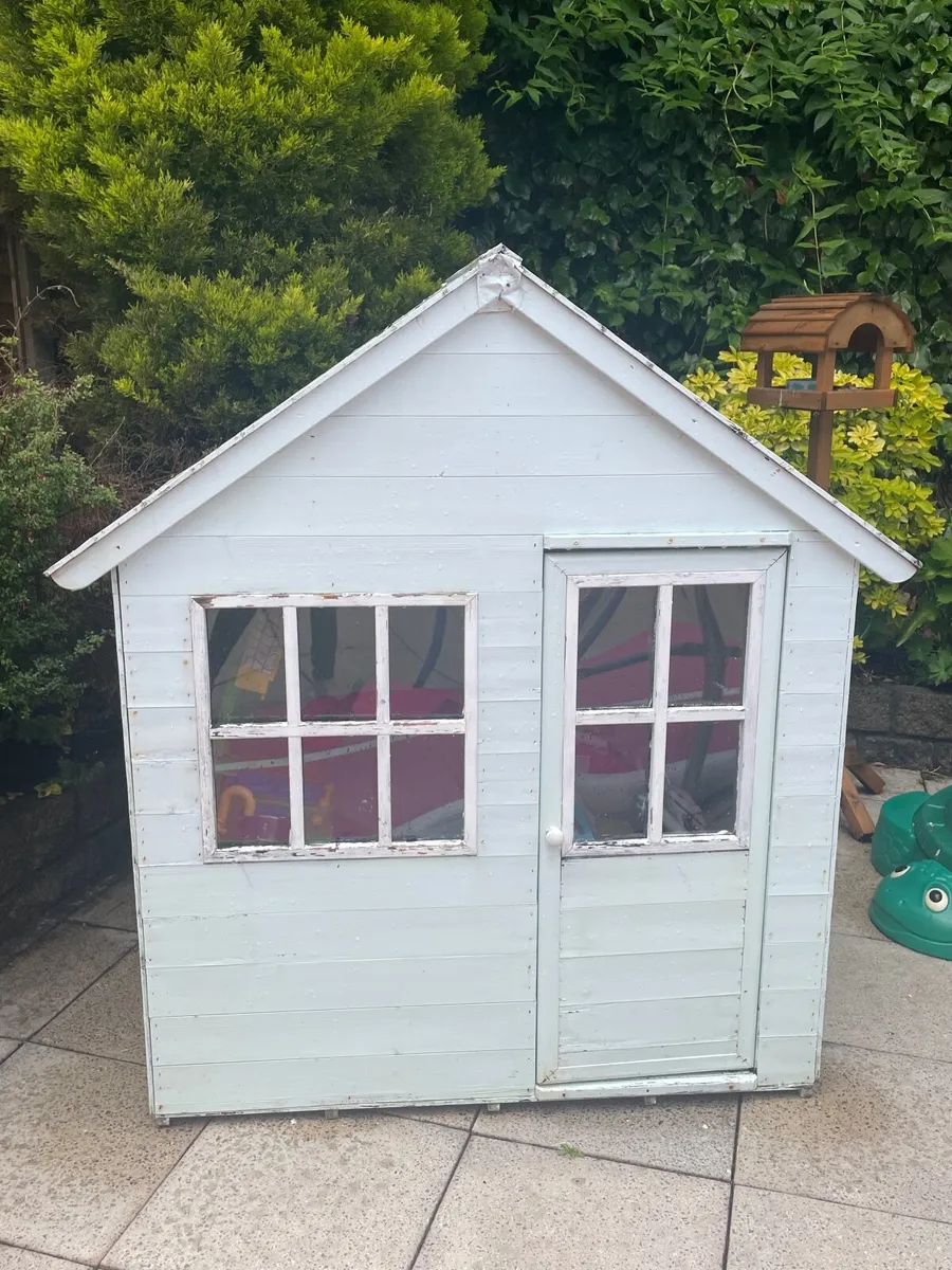 Wendy house - Image 1