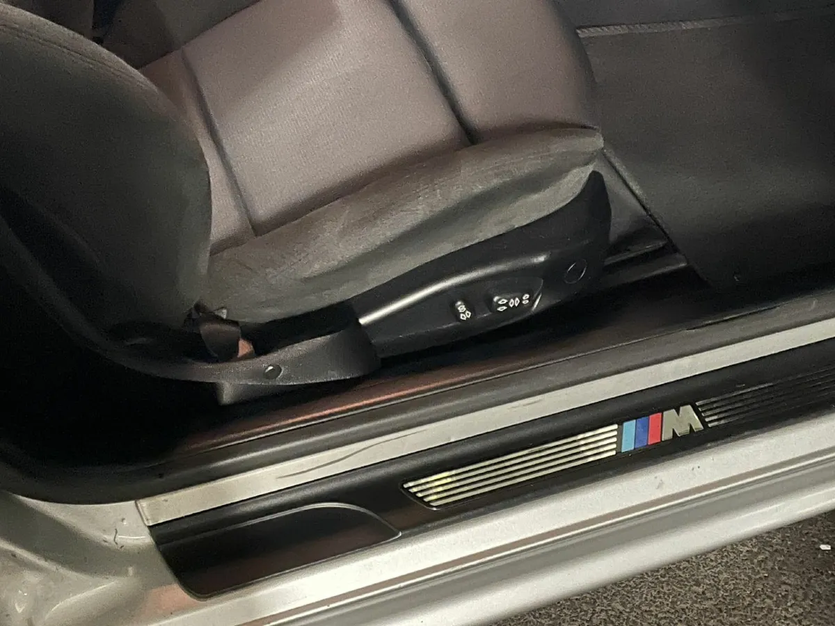BMW 3-Series 2003 - Image 4