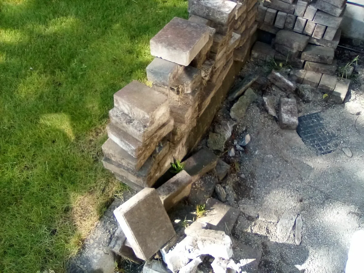 Block drive pavers - Image 1
