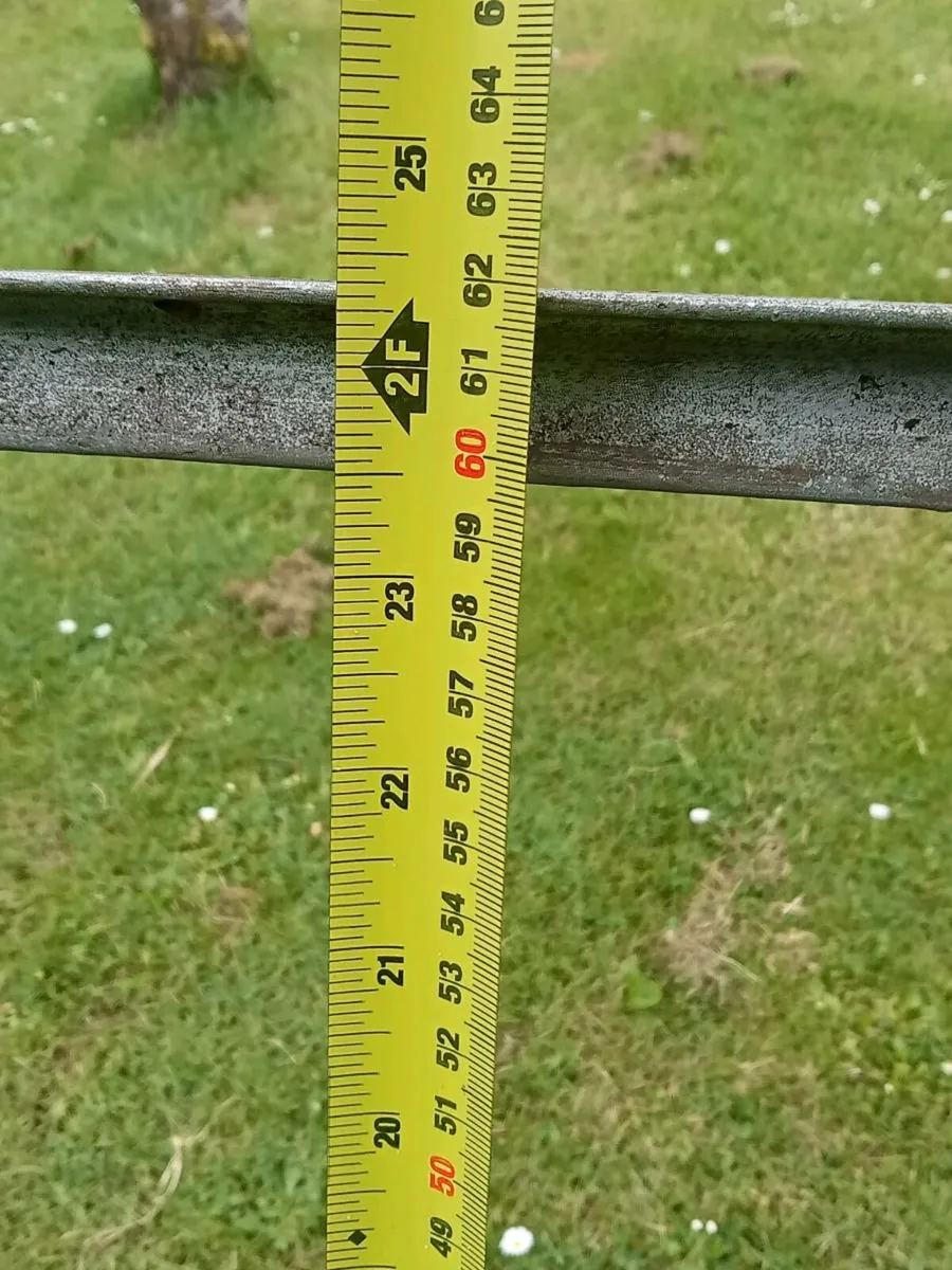 Old road sign frame - Image 2