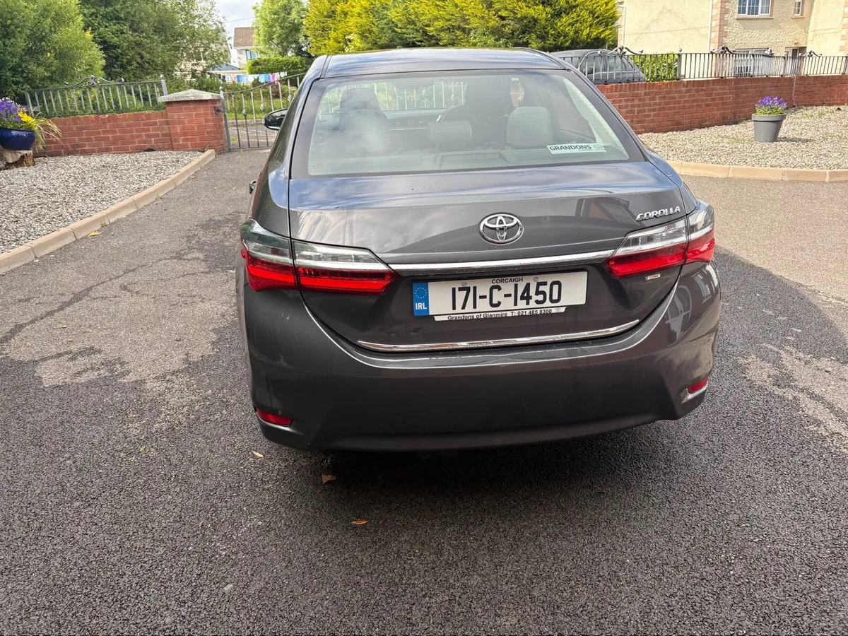 Toyota Corolla 2017 - Image 4