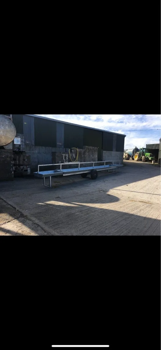 Feeding troughs - Image 3