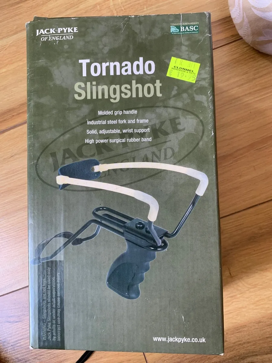 Jack Pyke Tornado Slingshot - Image 1