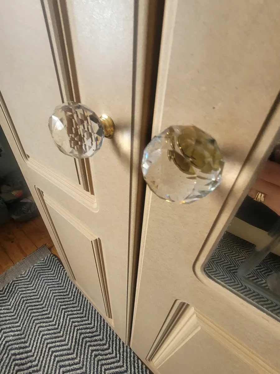 Knobs for drawers/wardrobes - Image 1