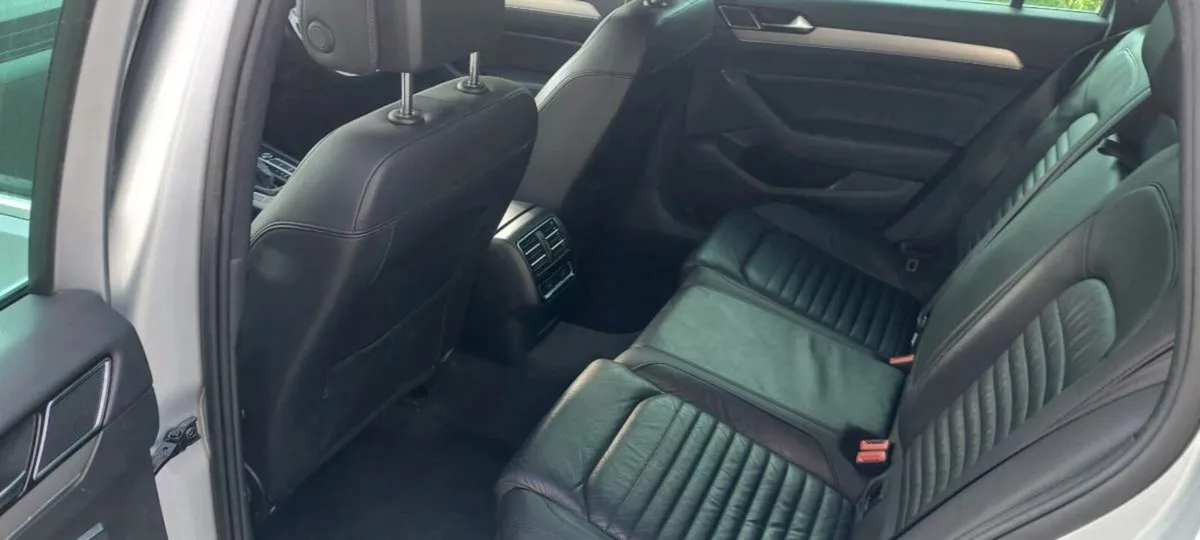 Vw passat hybrid - Image 4