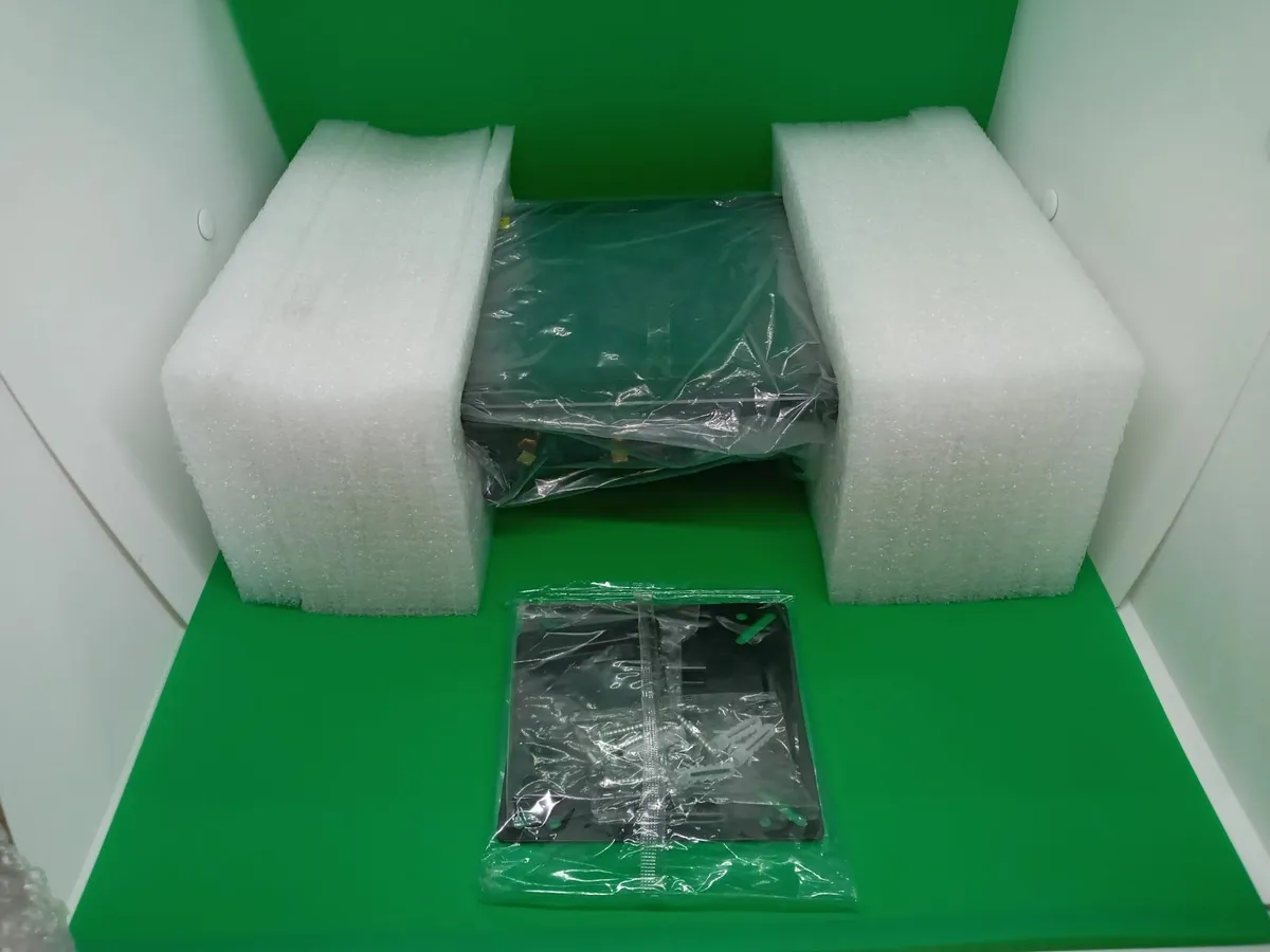 Delivery - Isma-d-pa10c-b1 Ismacontrolli Panel Pc - Image 1