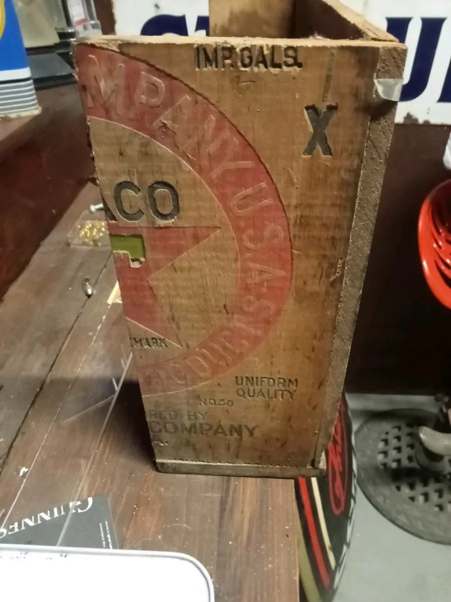 Old Texaco oil timber box - Image 4