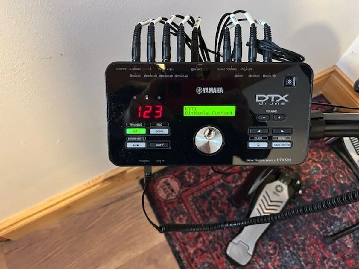 Yamaha DTX 522k Electronic Drum Kit - Image 2