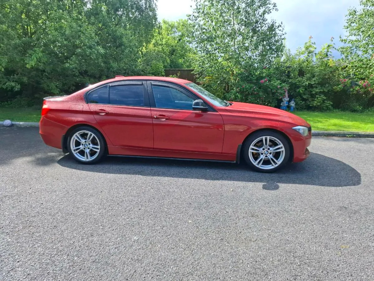 2013 BMW 320 D - Image 1