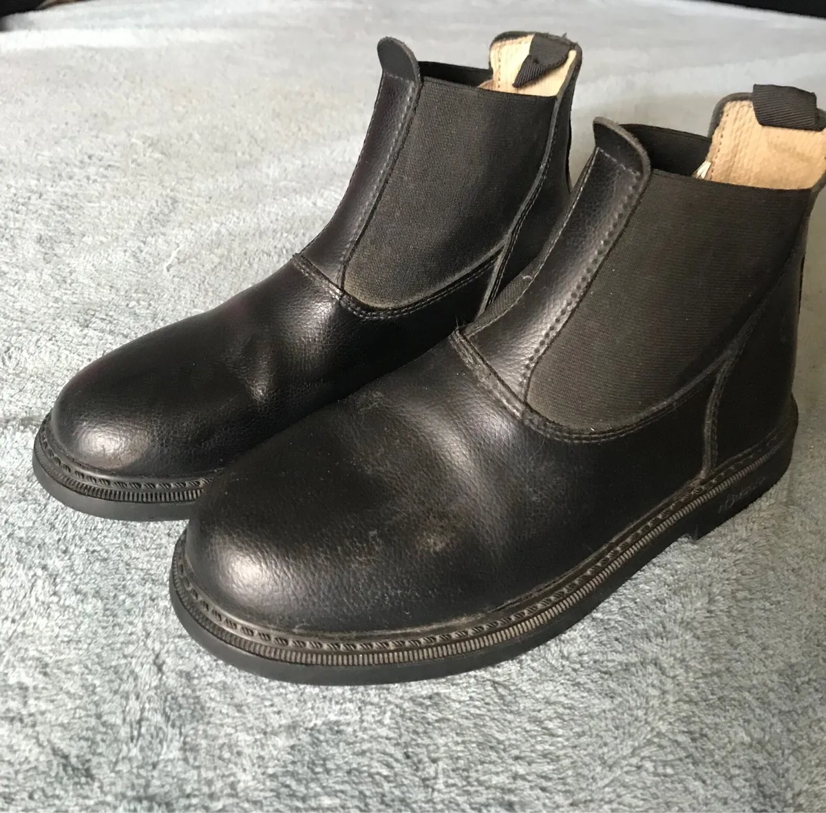 Kids horse riding boots - Image 1