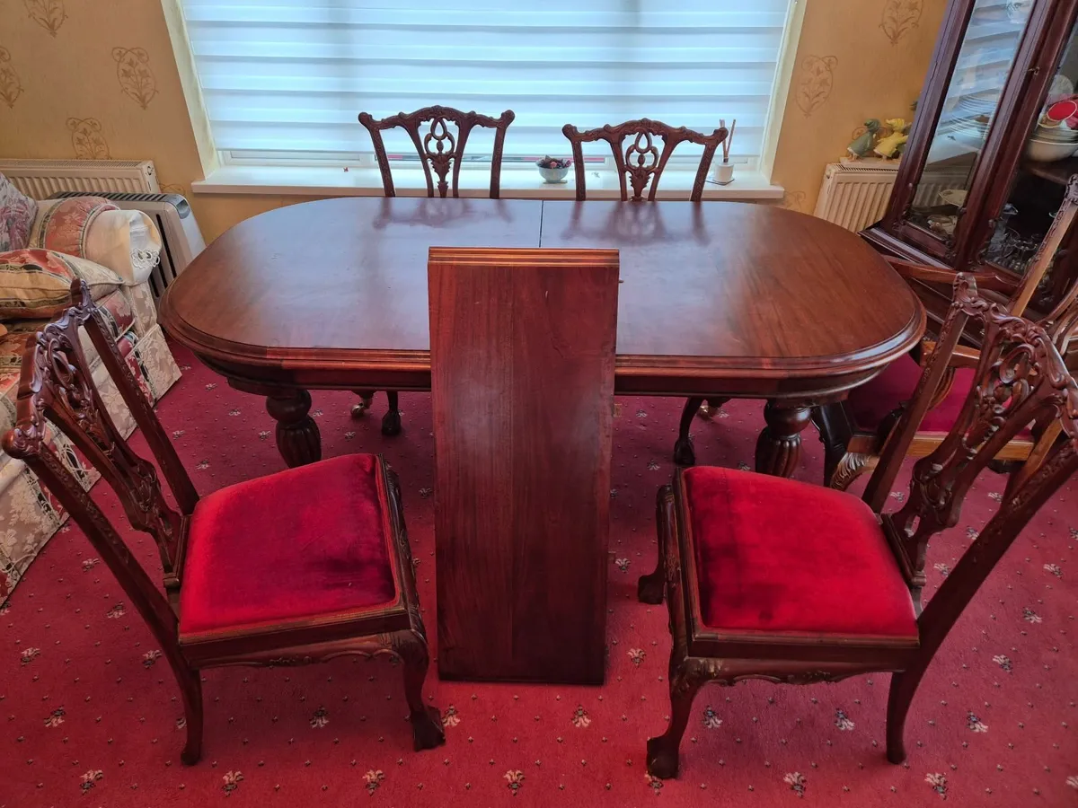 Fantastic set of table and chairs for sale - Image 1