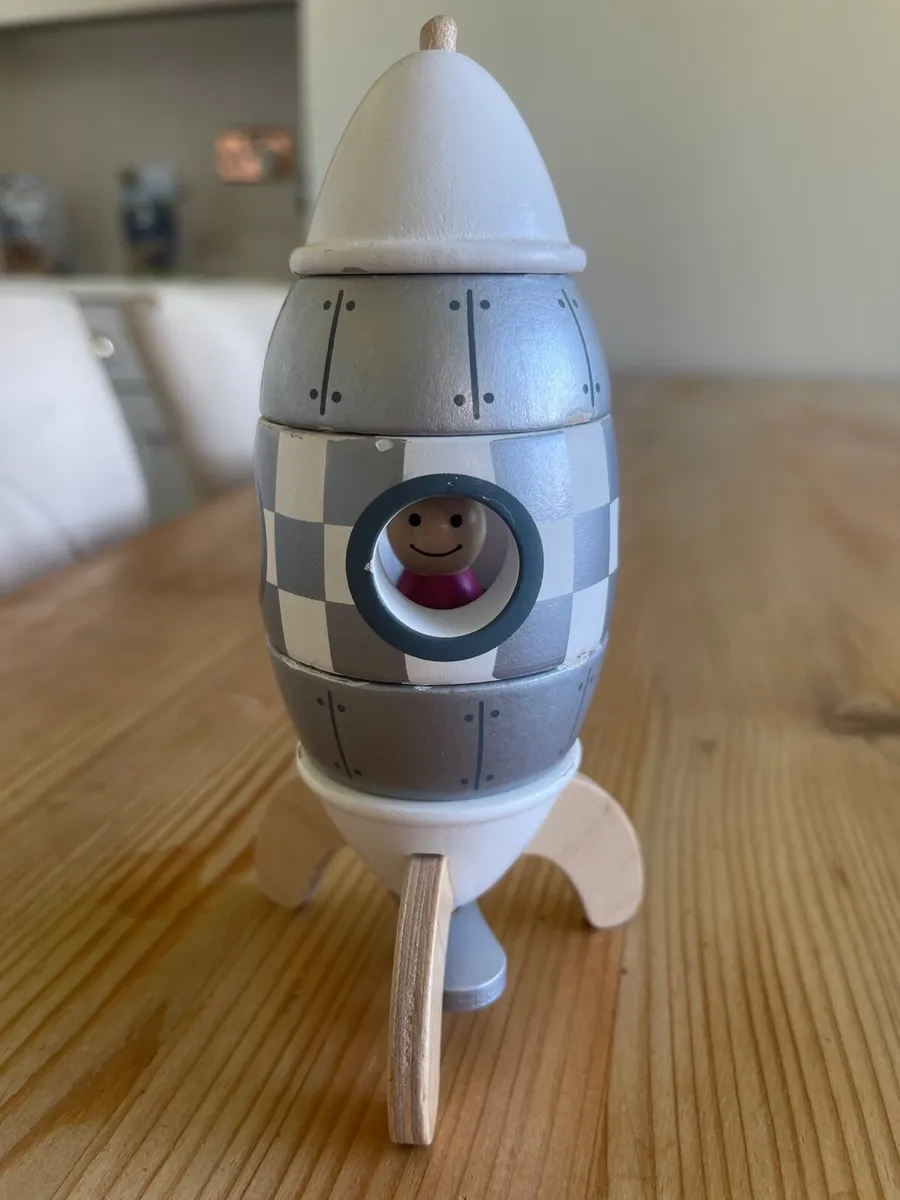 Magnetic rocket - Image 1