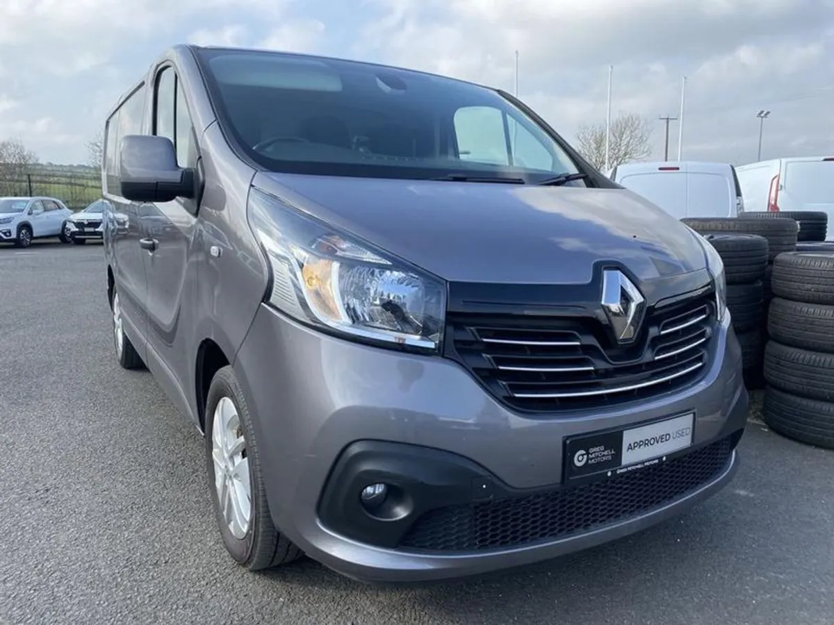 Renault Trafic SWB Special Edition Sl27 Energy dC - Image 3