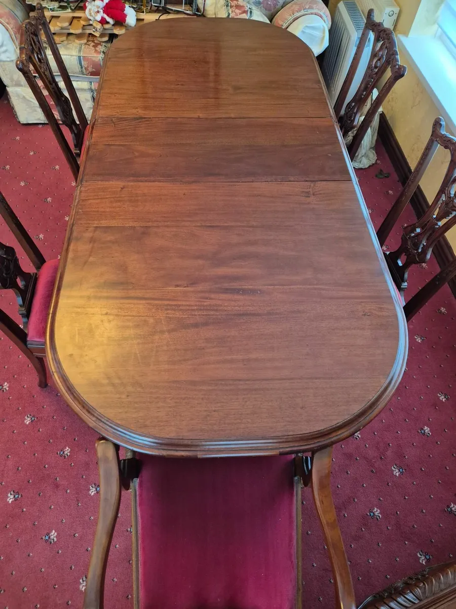 Fantastic set of table and chairs for sale - Image 4