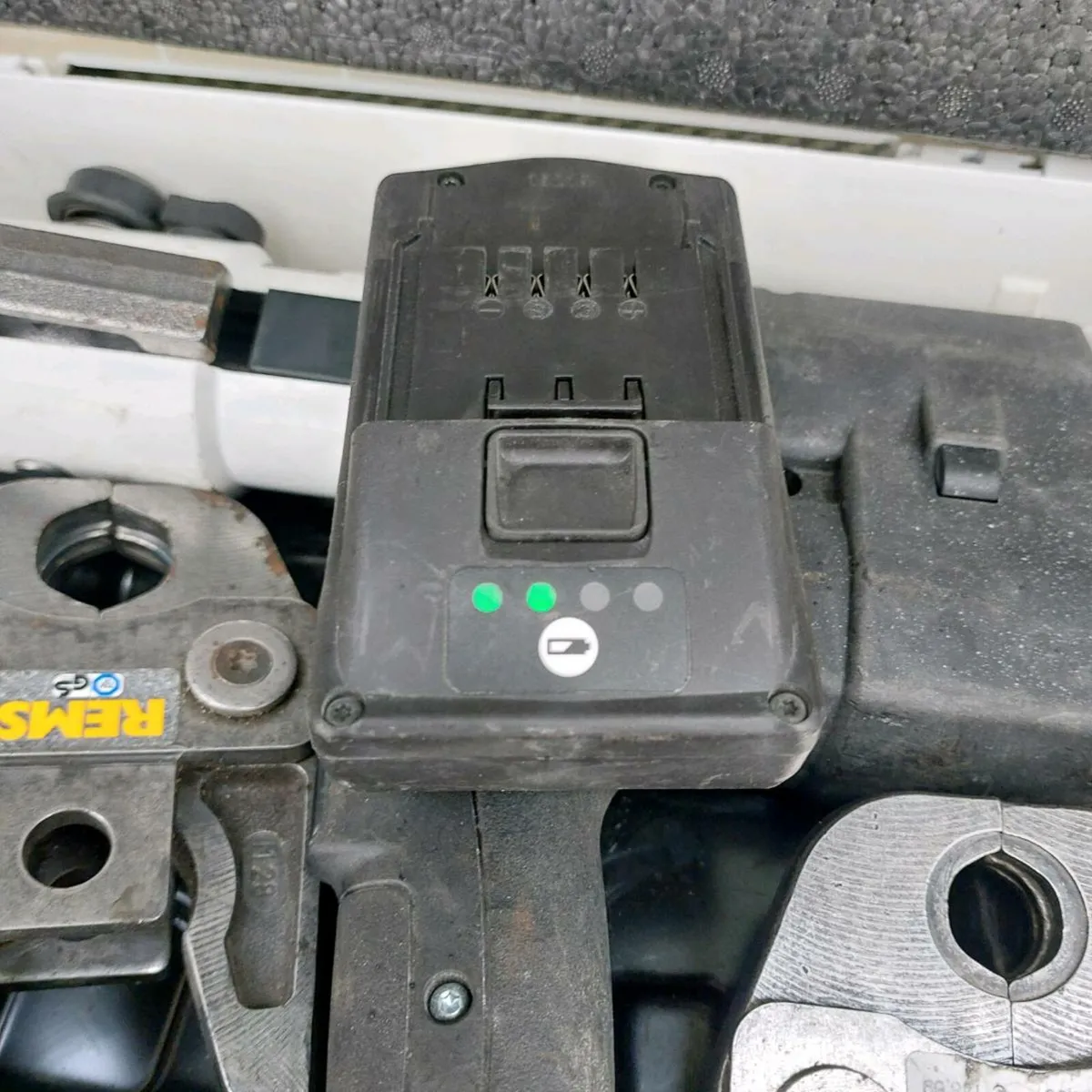 REMS battery  pipe crimper - Image 2
