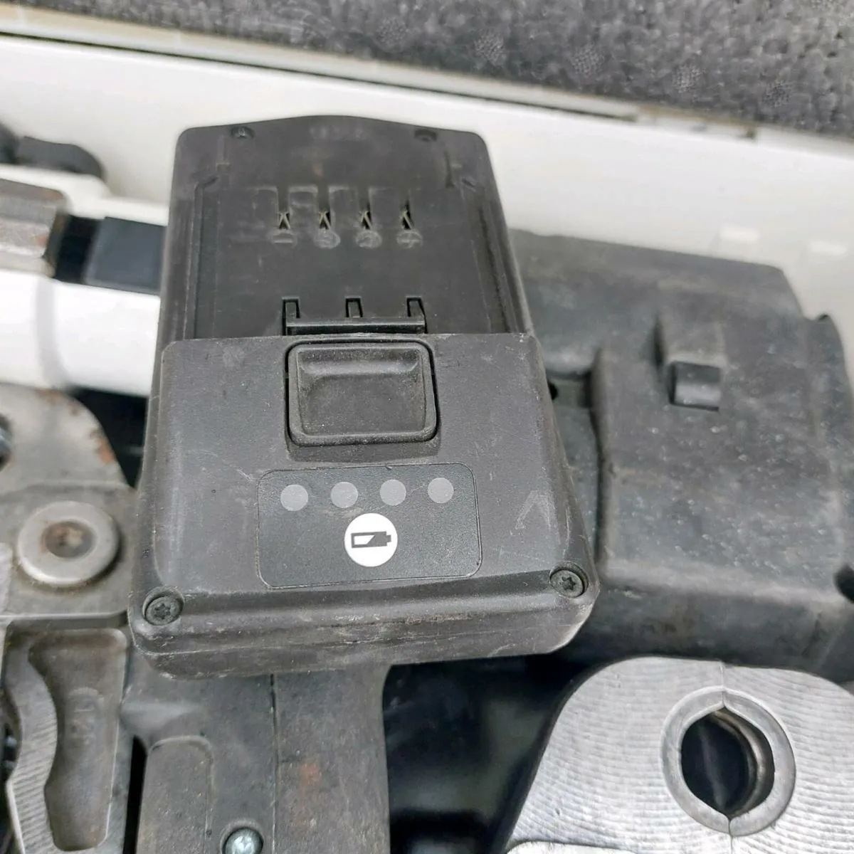 REMS battery  pipe crimper - Image 3