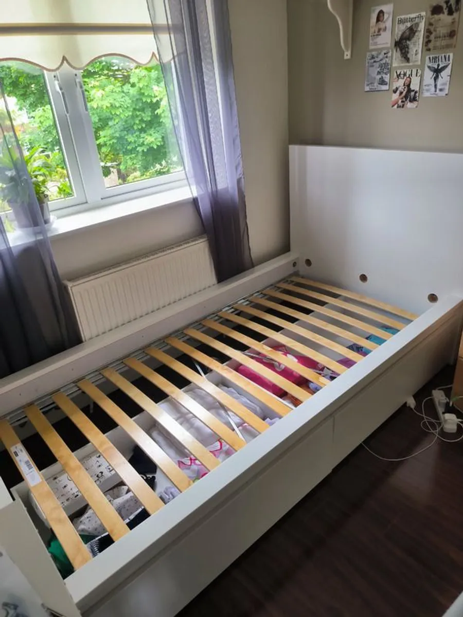 Bed - Image 3