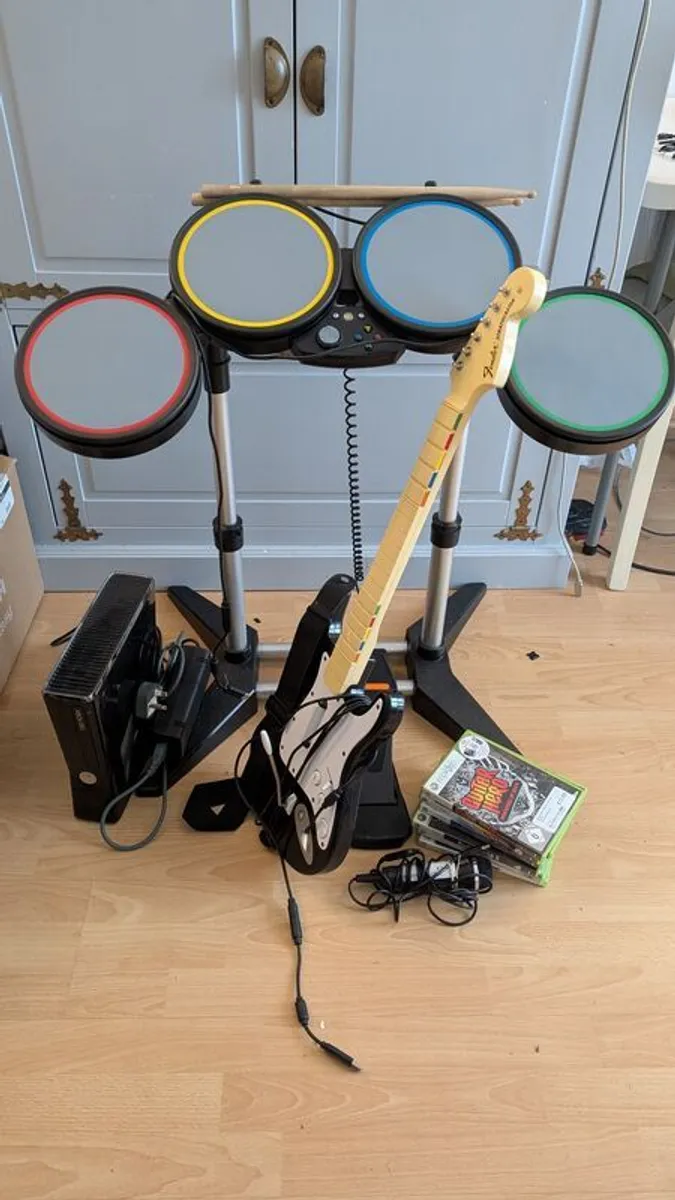 Xbox 360, Games, Guitar Hero - Image 1